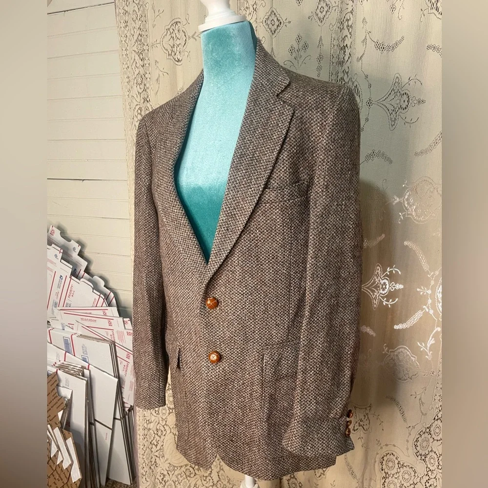 Harris tweed: vintage 70s 100% wool blazer
